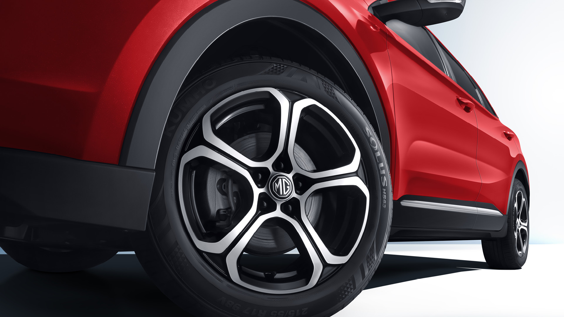2025 MG ZS